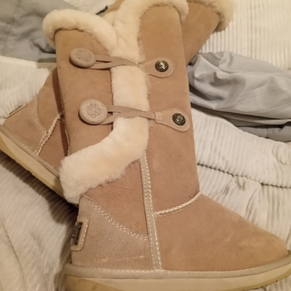 Darling Tan and Cream Winter Boots